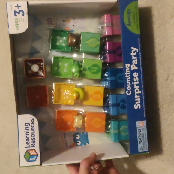 New! Learning Resources Counting Surprise Party ages & stages - Picture 6 of 8